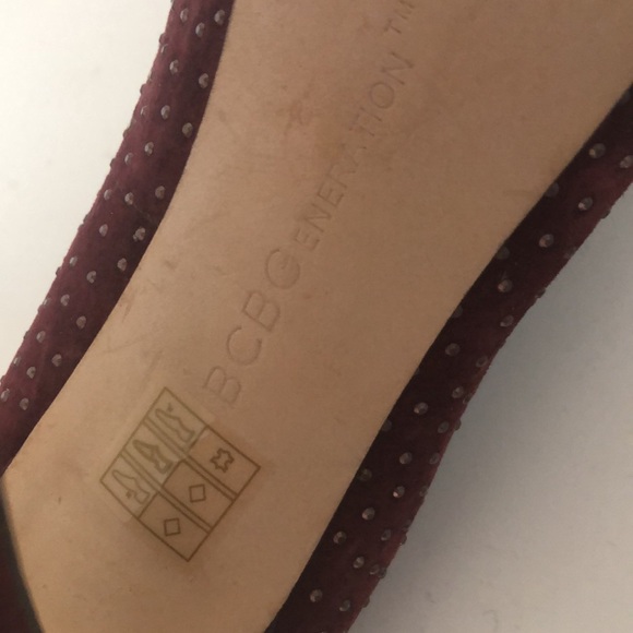BCBG 5.5 High heel Burgundy Wine Suede Platform Studs Detail Excellent Condition - Picture 8 of 12